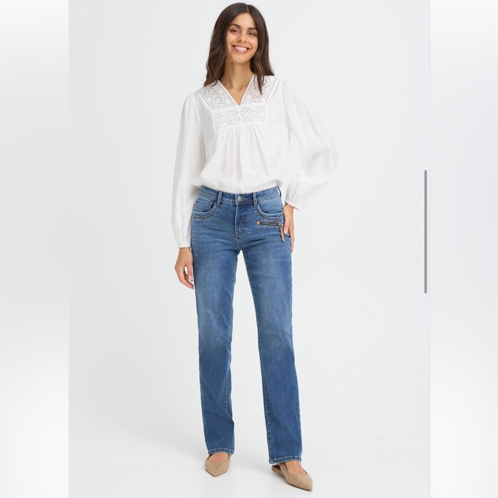 FRANSA jeans European NWT size 6 / 27” waist
